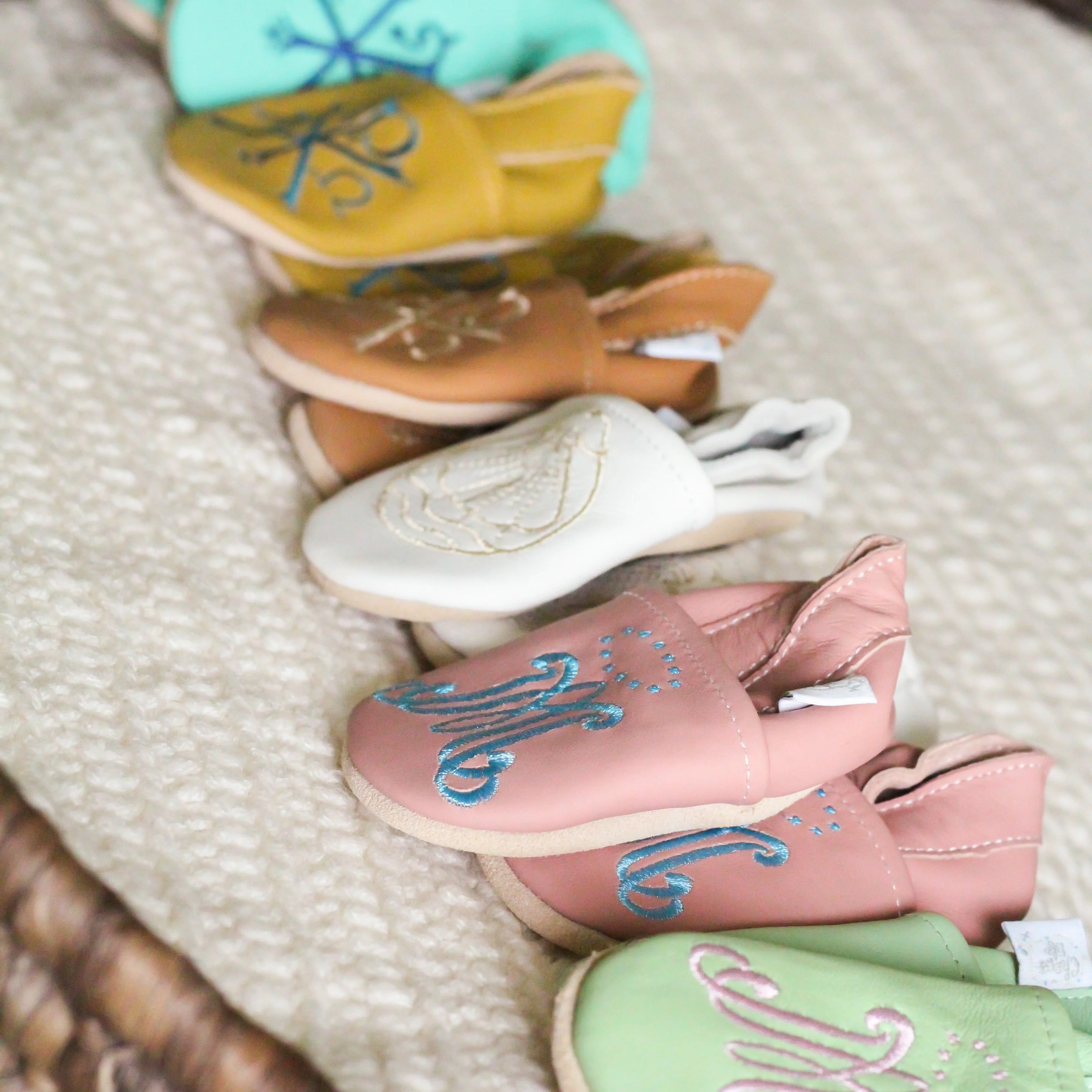 Emmaus Crib Shoes | Yellow - Image 4